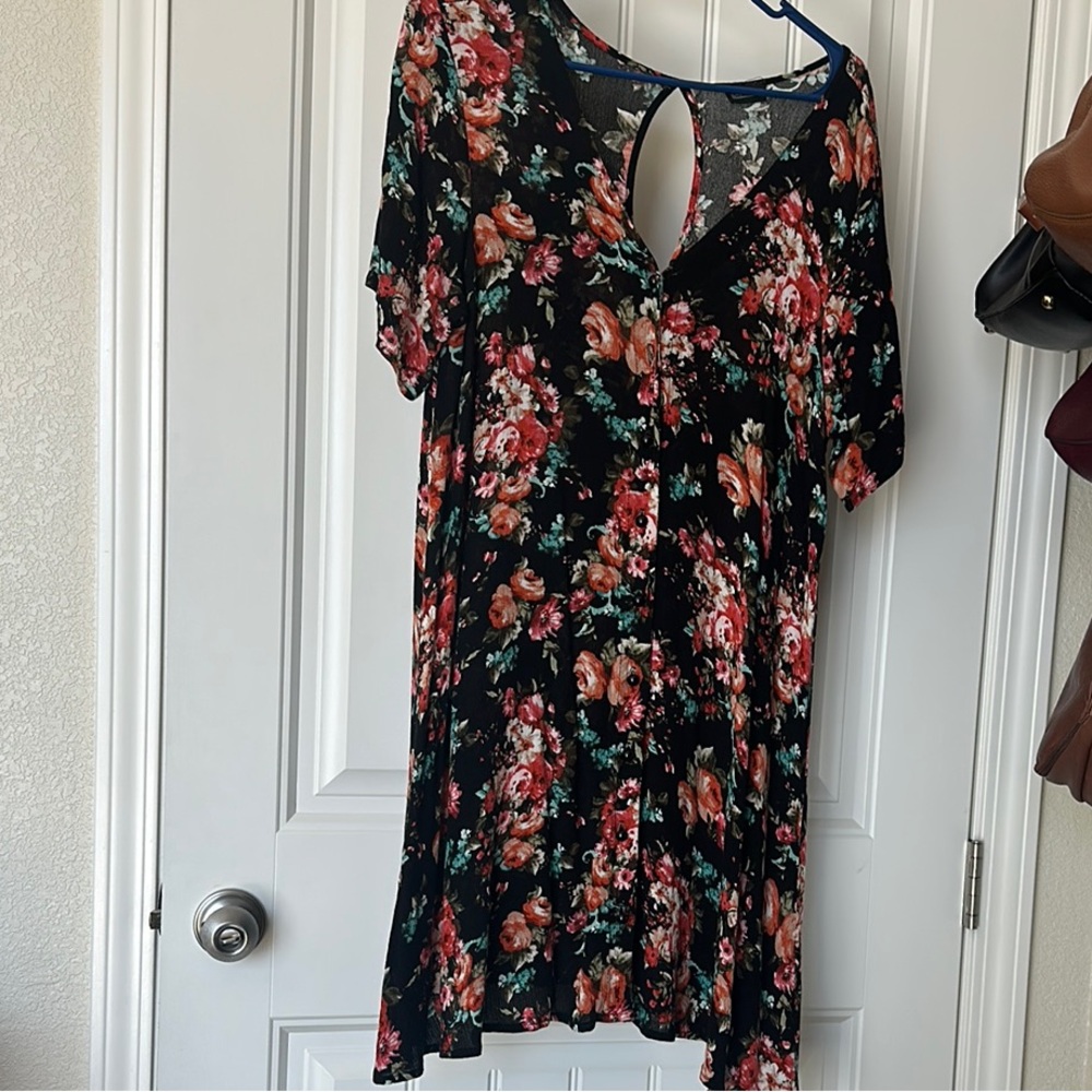 Floral Black Dress with Keyhole Back